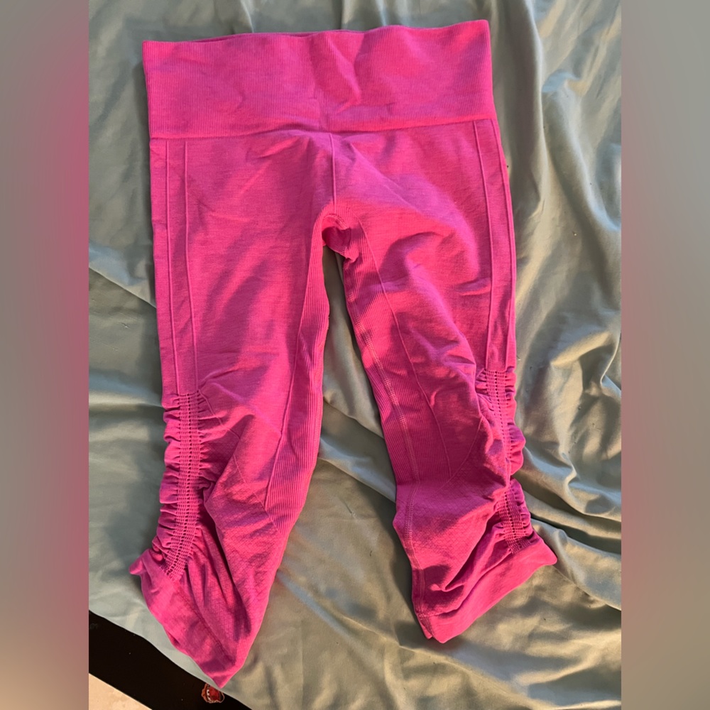 Lululemon pink leggings